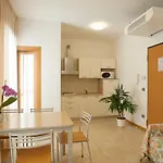 Ca D'oro Aparthotel 4*